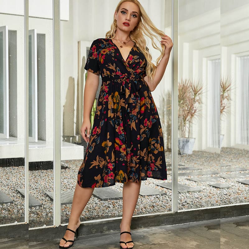 Vestido Plus Size Curto
