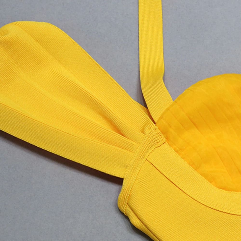 Vestido Curto de Festa Amarelo Fenda Lateral Yasmin