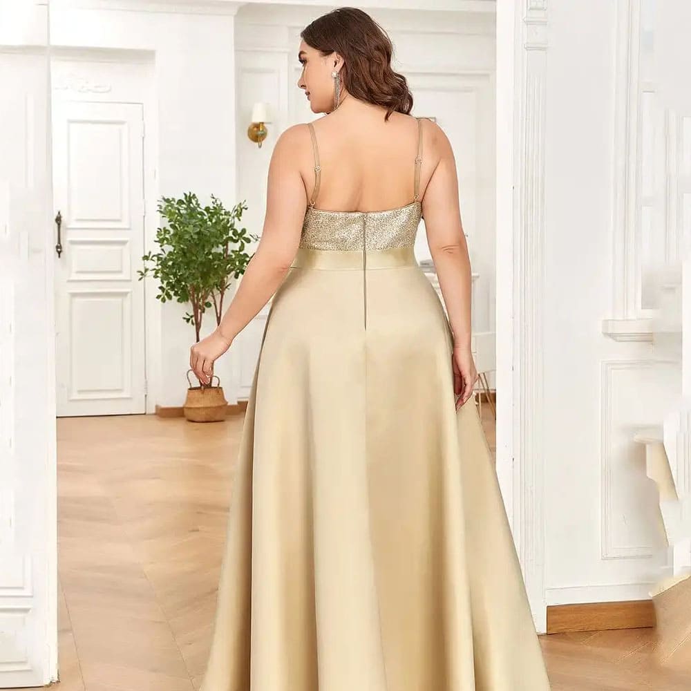 Vestido Longo Plus Size Com Brilho Melissa