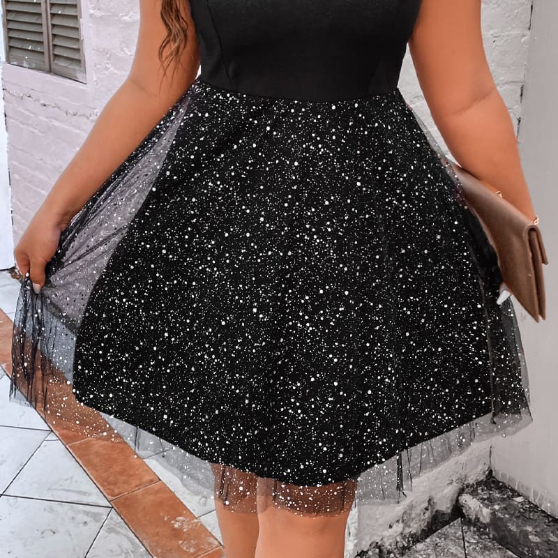 Vestido Plus Size Curto De Festa Avni
