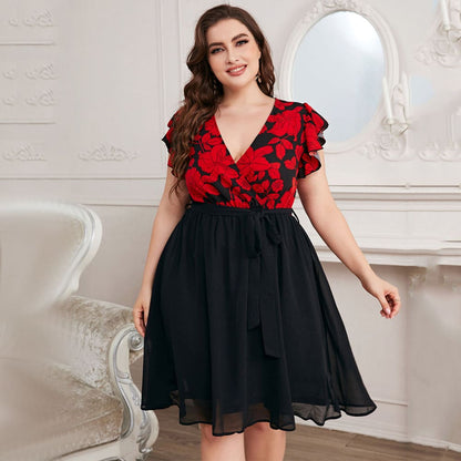 Vestido Midi Plus Size Flores Saionara