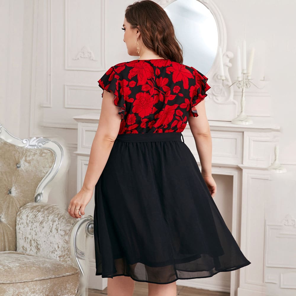 Vestido Midi Plus Size Flores Saionara