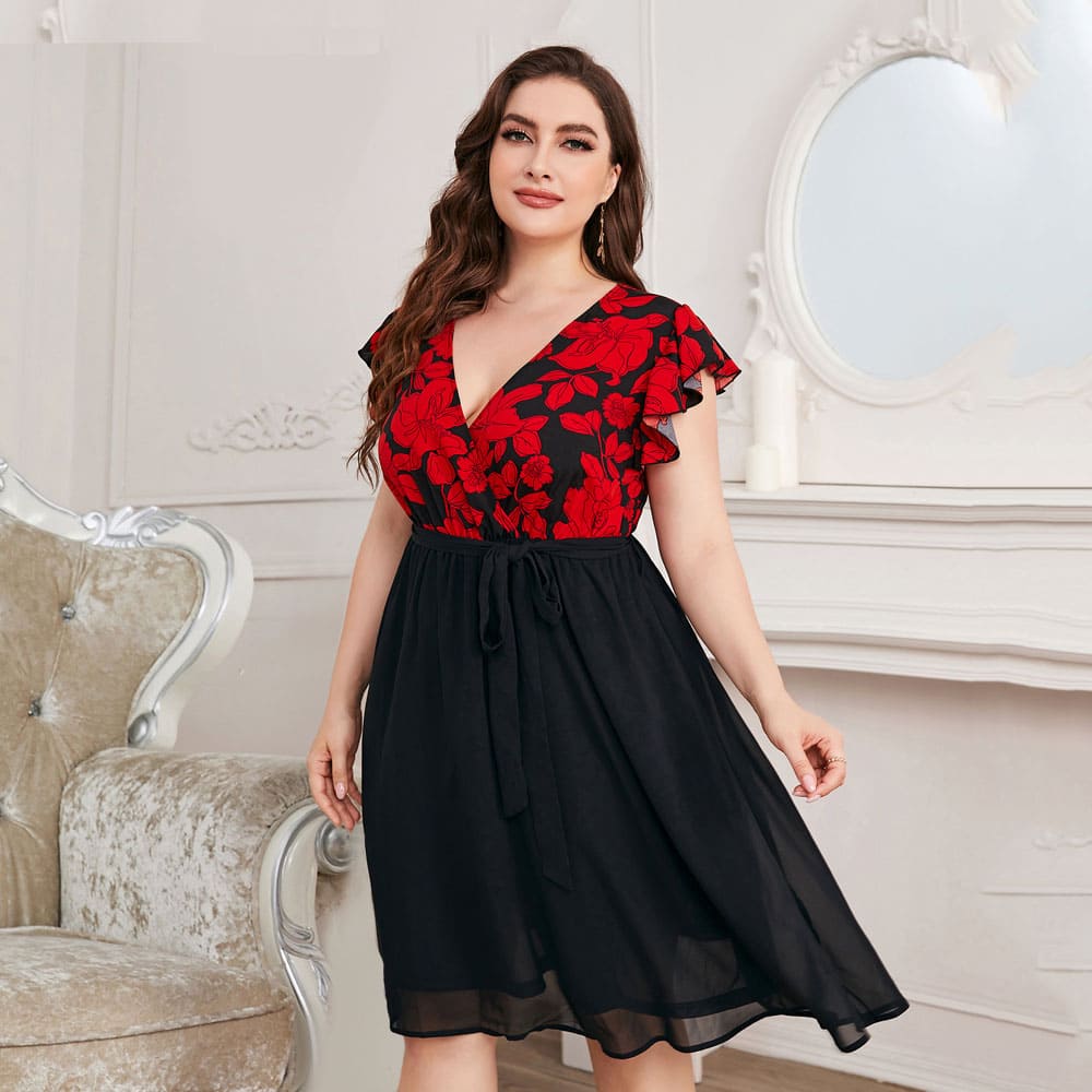 Vestido Midi Plus Size Flores Saionara