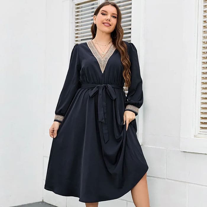 Vestido Midi Plus Size Manga Longa Débora