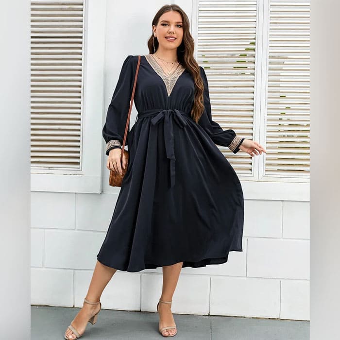 Vestido Midi Plus Size Manga Longa Débora