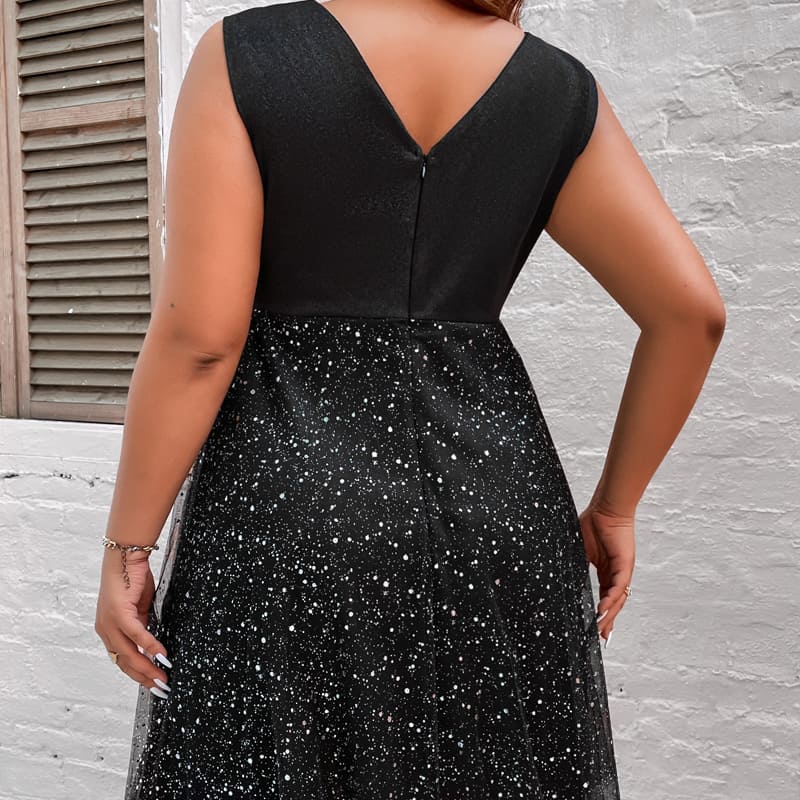 Vestido de festa de best sale renda curto plus size